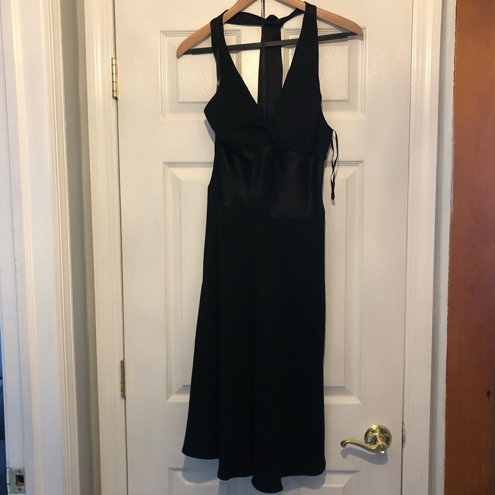Classic LBD size 6 Jones New York halter